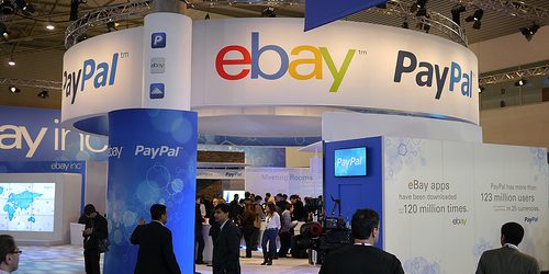 1762956412_1629961993_REASONS WHY COMPANIES SHOULD START DOING BUSINESS ONLINE.jpg